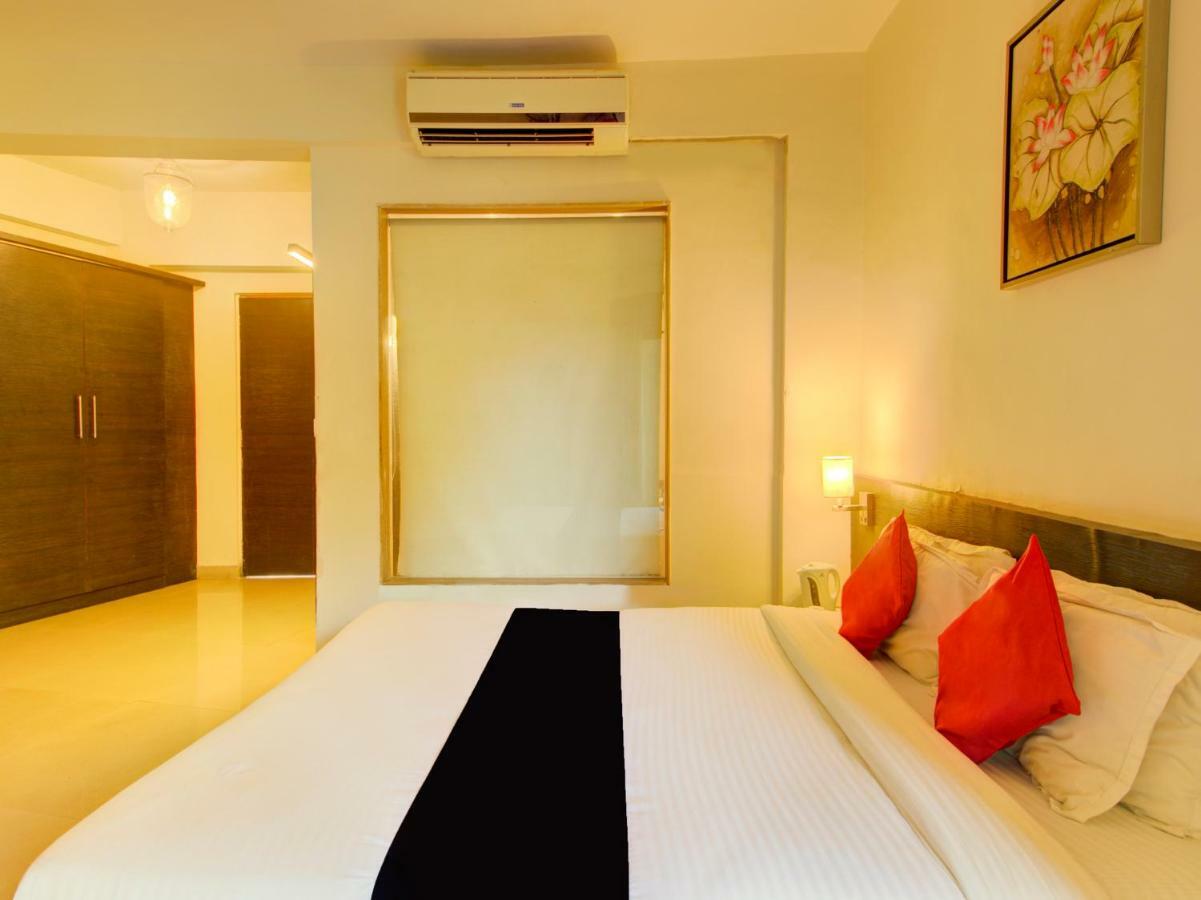 Capital O 36727 Plush Retreat Hotel Dive Buitenkant foto